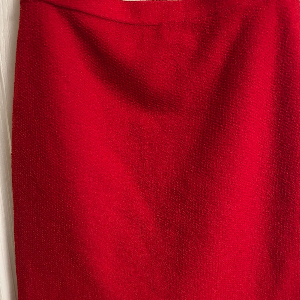 St. John Vibrant Red Pencil Skirt - Picture 2 of 4